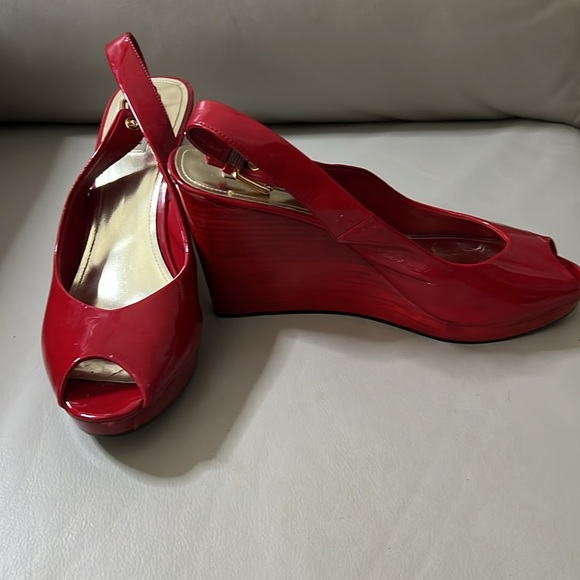 Alfani red platform size 10, medium width - Picture 2 of 5